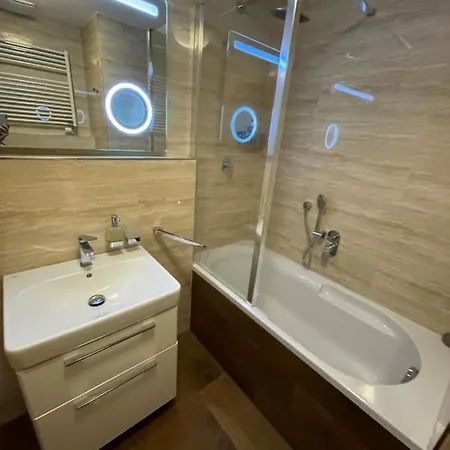 Apartman Resident C102 - Slunne Prostorne Studio 1kk S Kuchyni A Terasou Appartement *